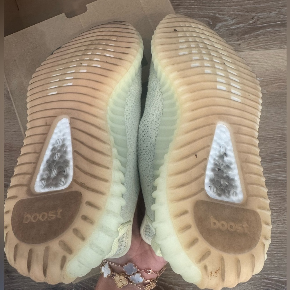 Yeezy boost - Picture 6 of 7